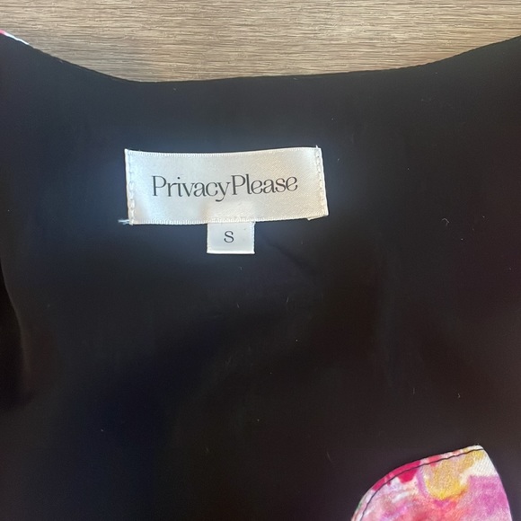 Privacy Please Top - Picture 2 of 4